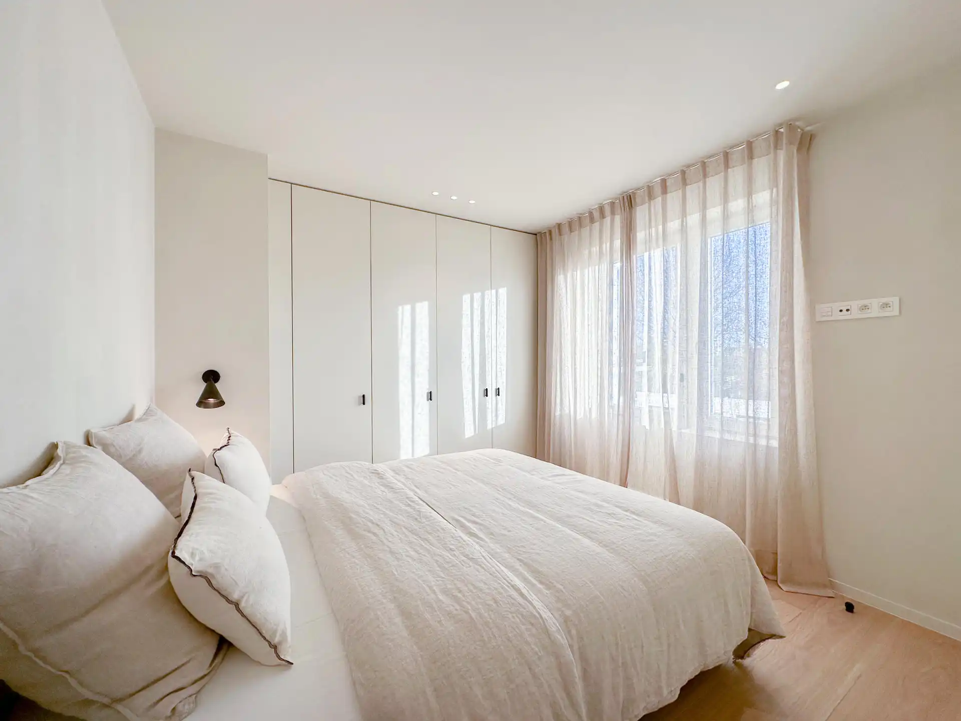 Uitzonderlijk mooi, tijdloos GERENOVEERD 4-slpk. appartement foto 7