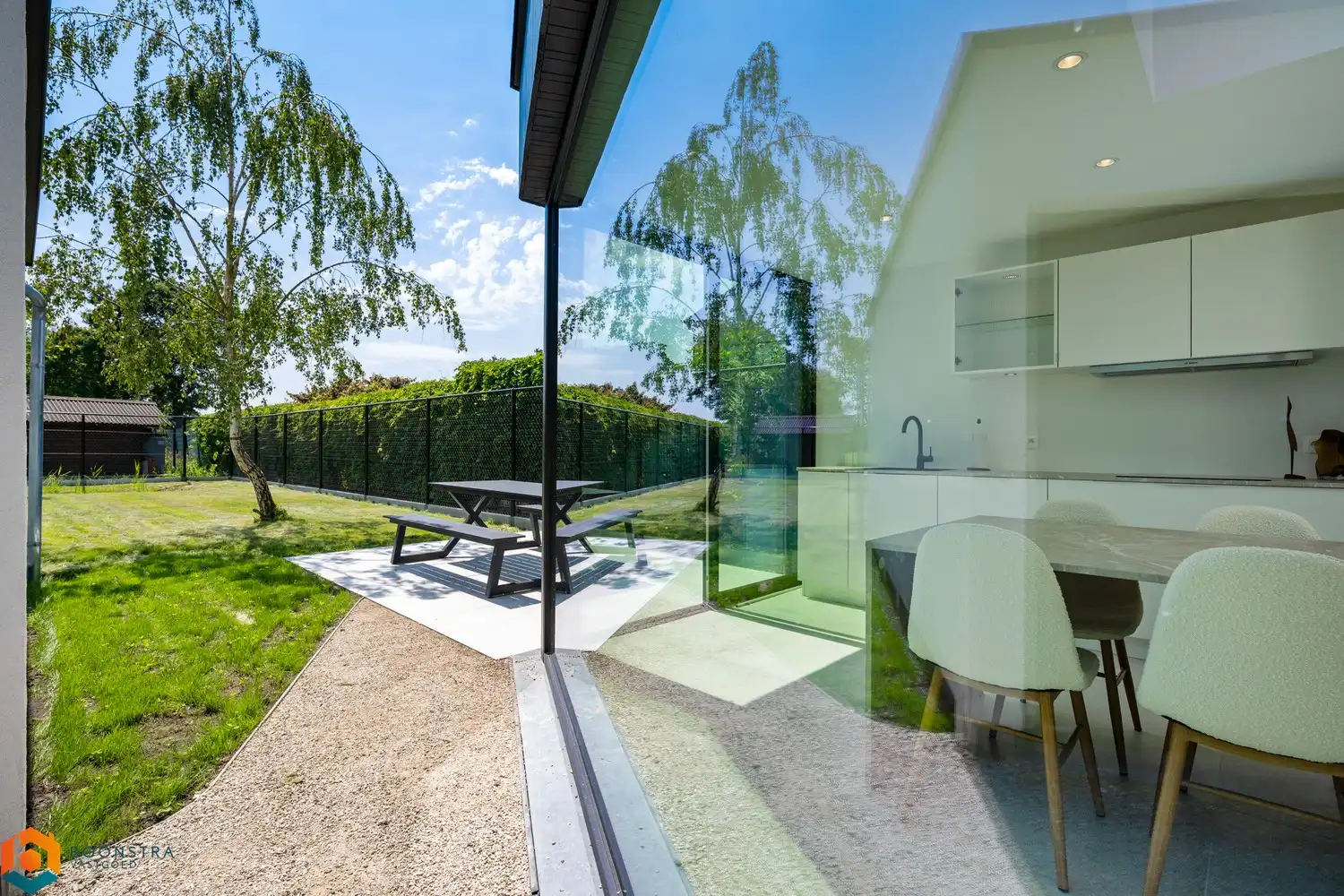 Prachtig vernieuwde bungalow te Schriek foto 17