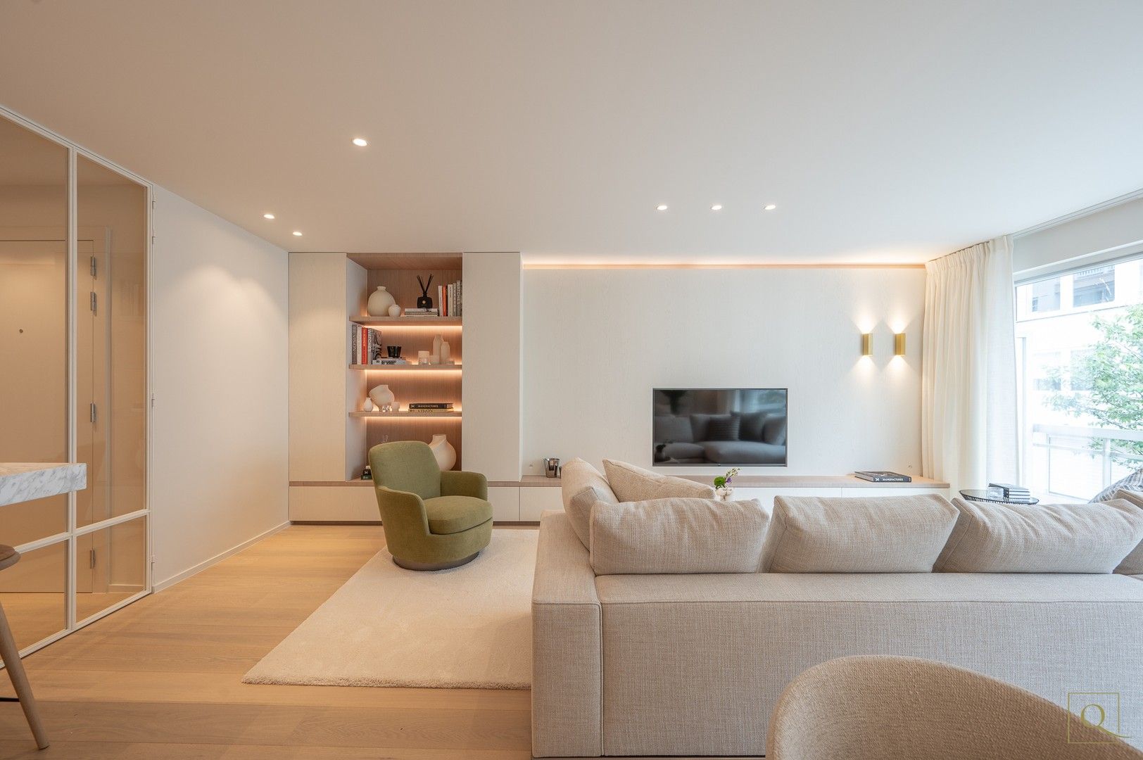 Prachtig gerenoveerd appartement met 3 slaapkamers vlakbij de Dumortierlaan. foto 4