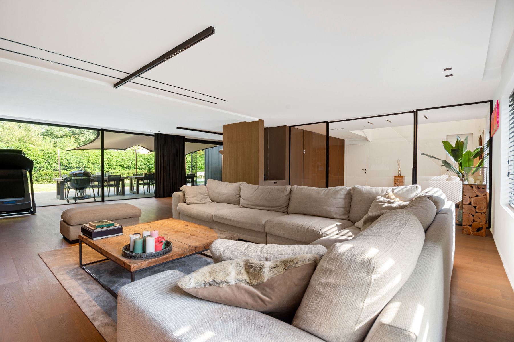 Stijlvol gerenoveerde villa in Koningshof Schoten foto 6