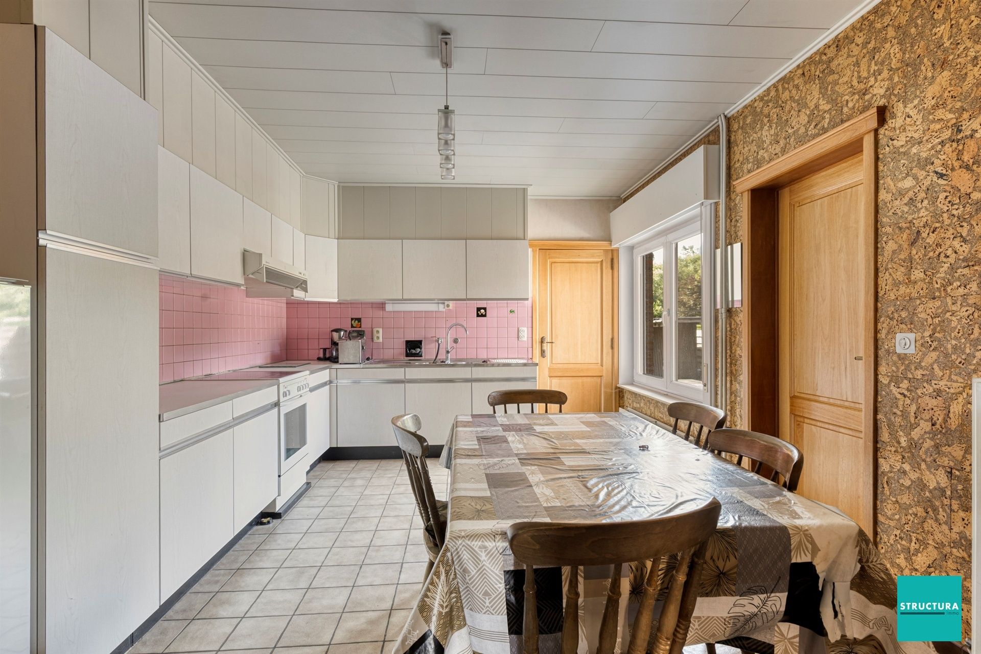 Woning met 4 kamers op terrein van 14a58ca foto 7