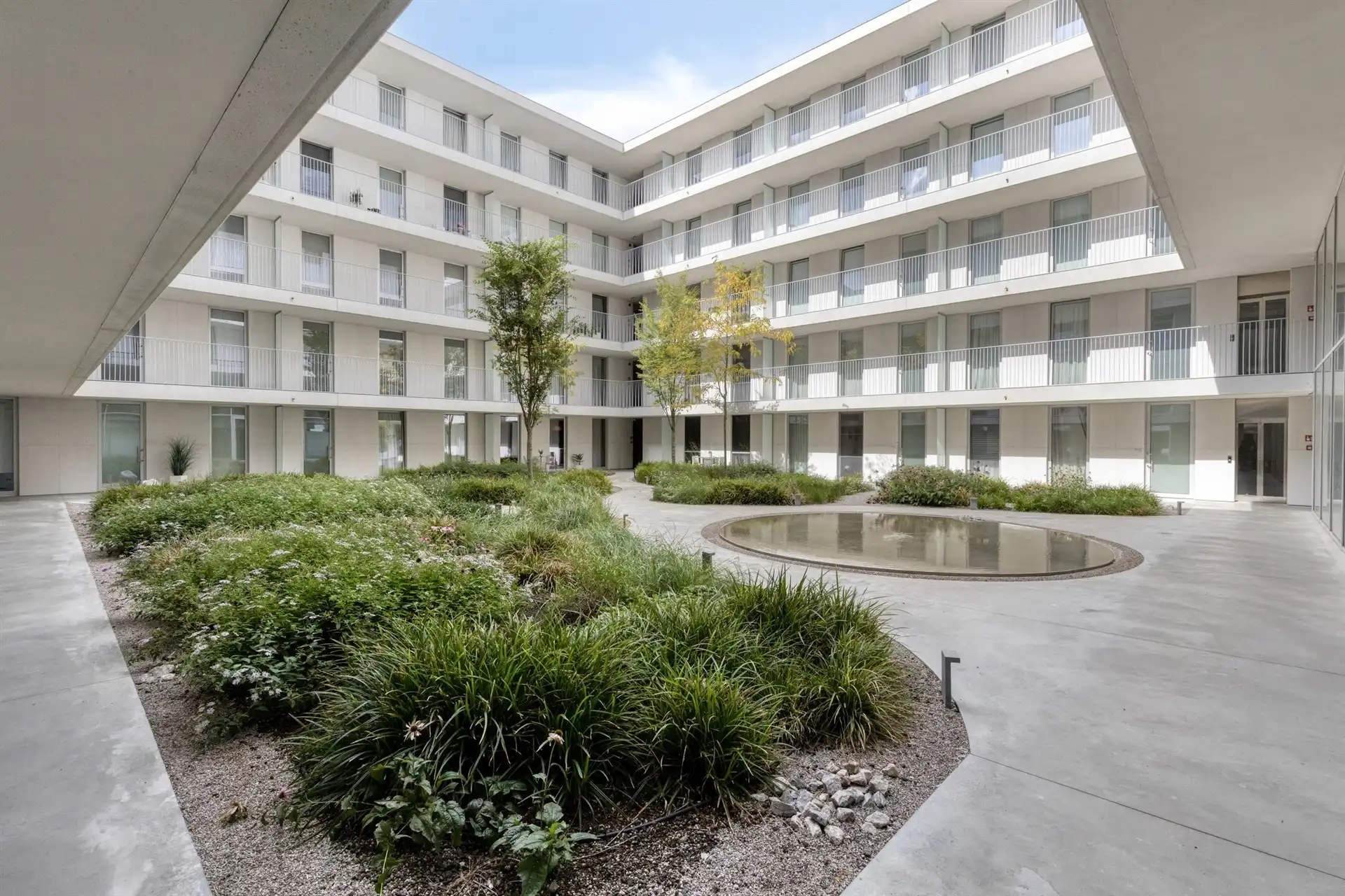 Loftappartement met 2 kamers in centrum foto 3