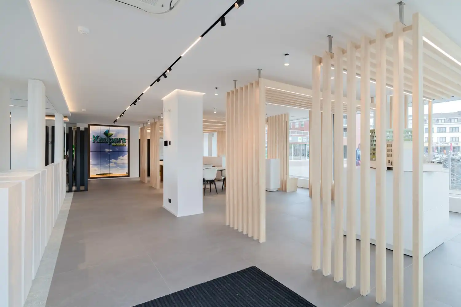 220m² kantoor/showroom foto 4