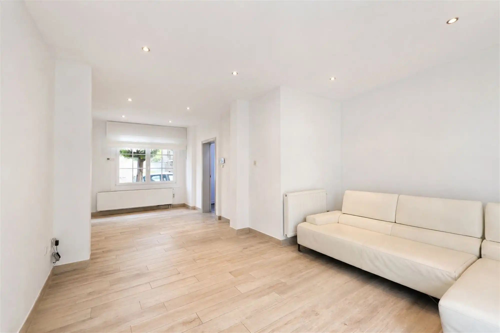 Instapklare woning met twee slaapkamers te Wilrijk foto 3
