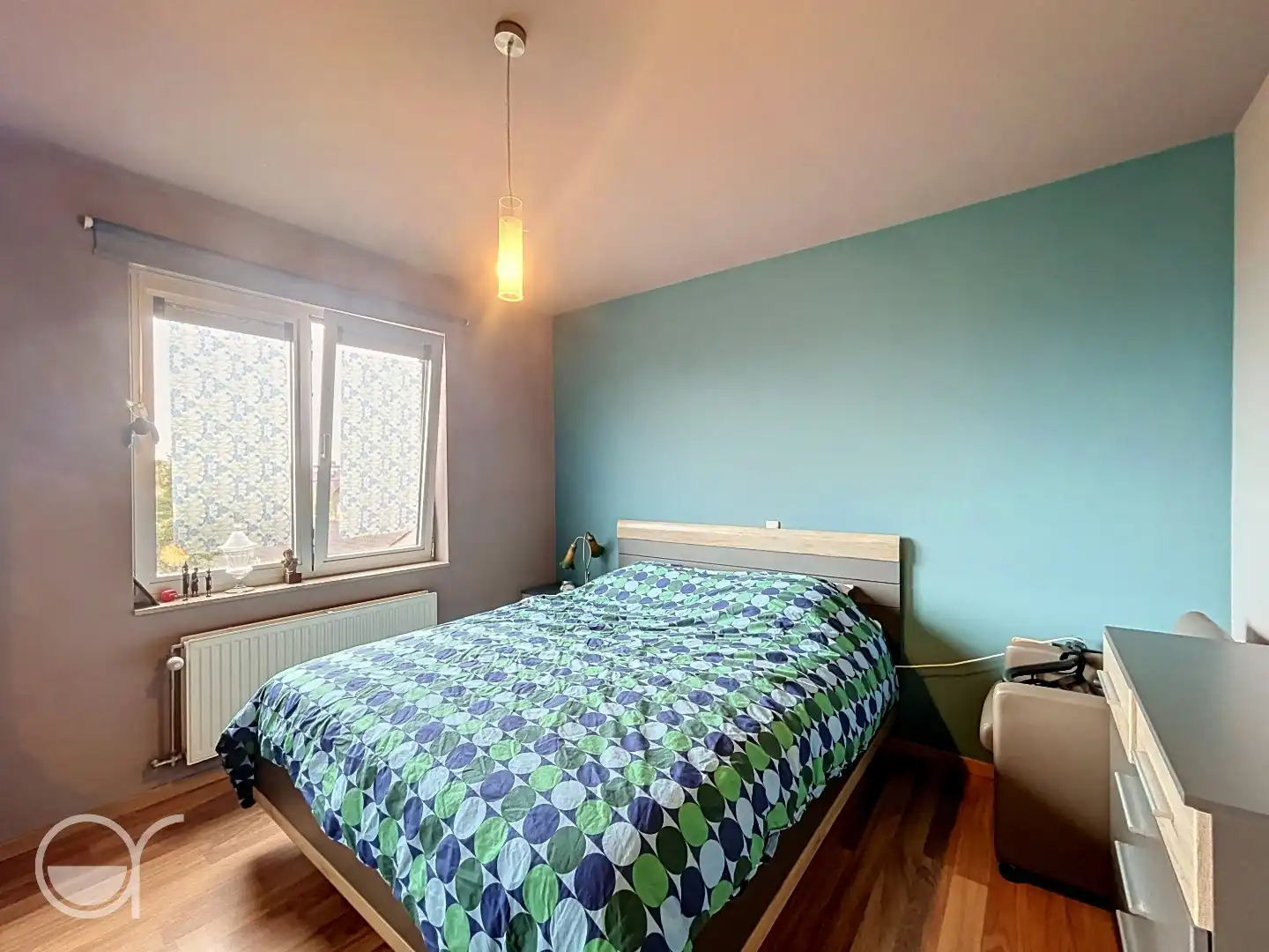 Twee slaapkamerappartement dichtbij de Brugse Poort met parkeerplaats. foto 7