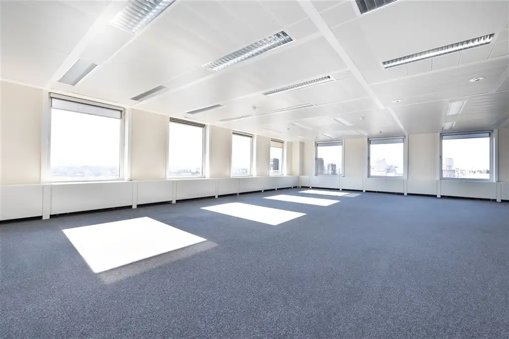 NERVIENS 85: 601m² beschikbaar foto 17