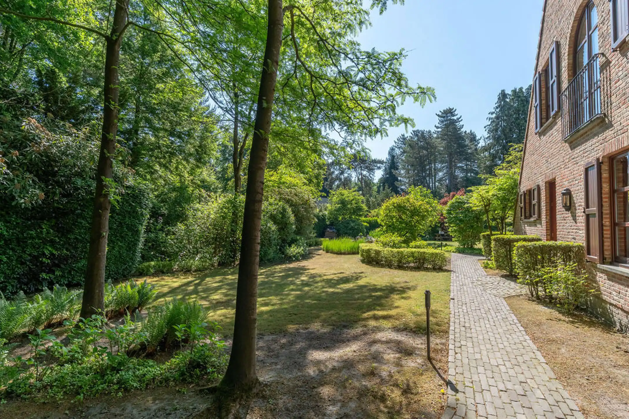 Ruime villa met 6 slpk op 2.295 m² grond met veel privacy foto 65