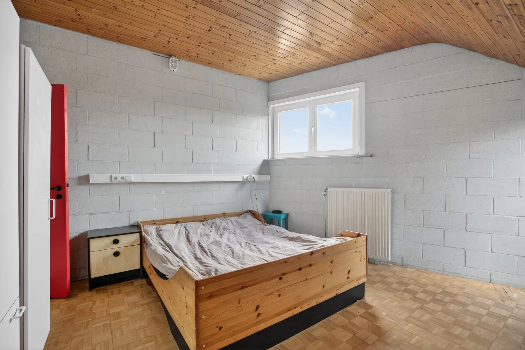 Ruime bel-étage met 4 slaapkamers en groen uitzicht foto 14