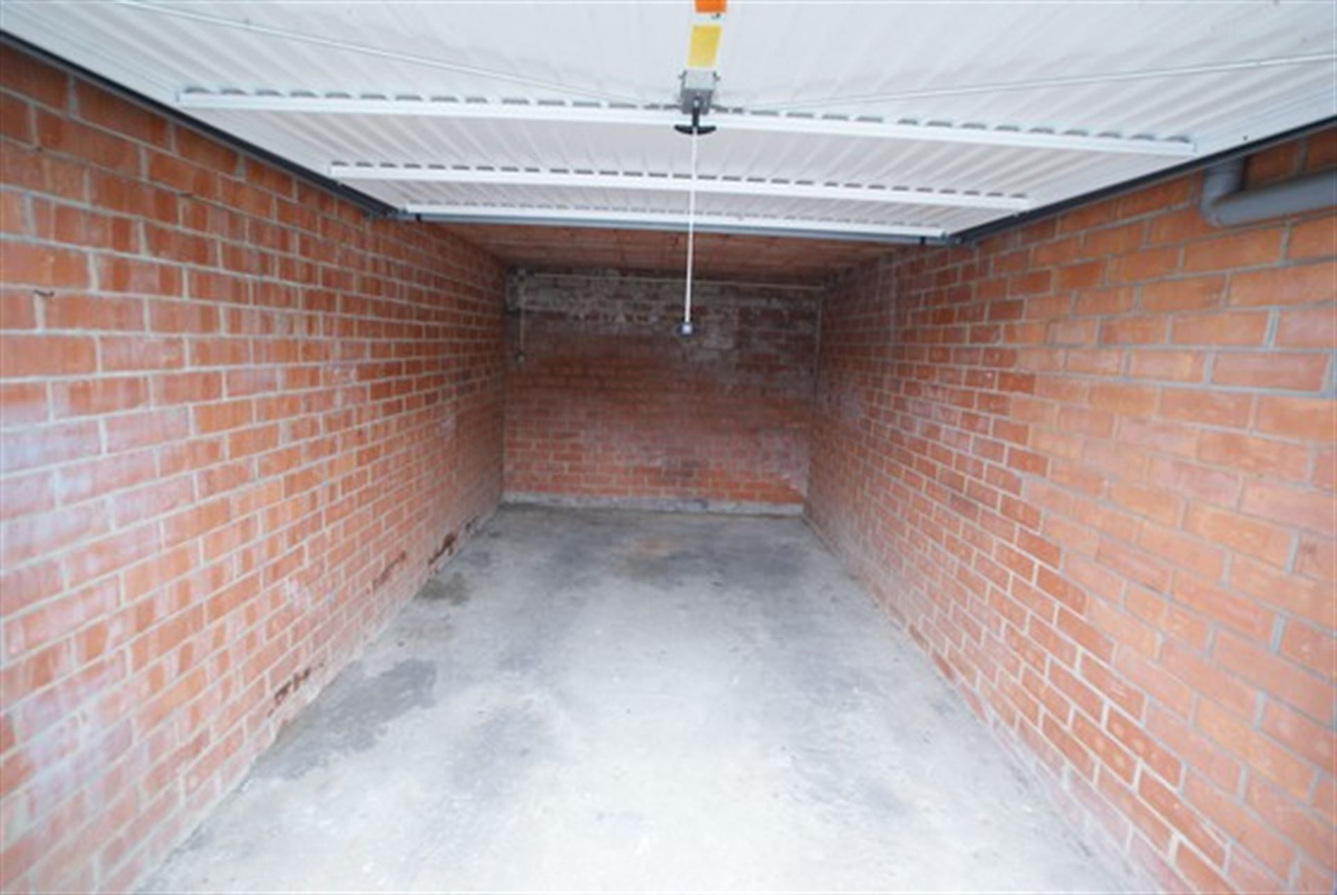 Garagebox - binnen - gesloten foto 2