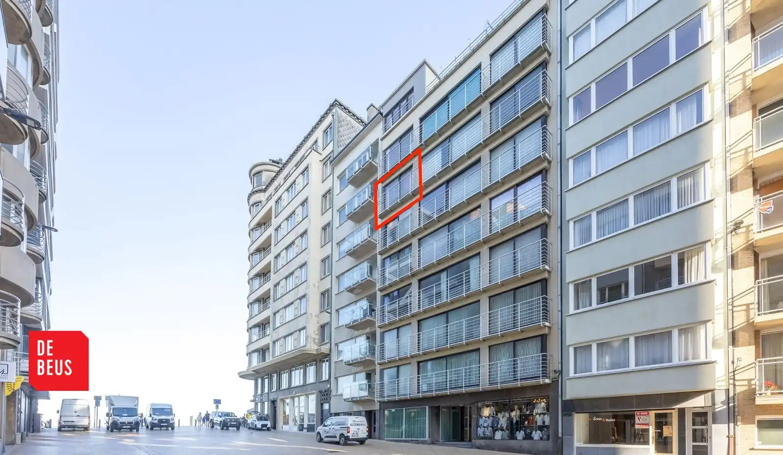 Appartement met 1 slaapkamer en lateraal zeezicht op topligging foto {{pictureIndex}}