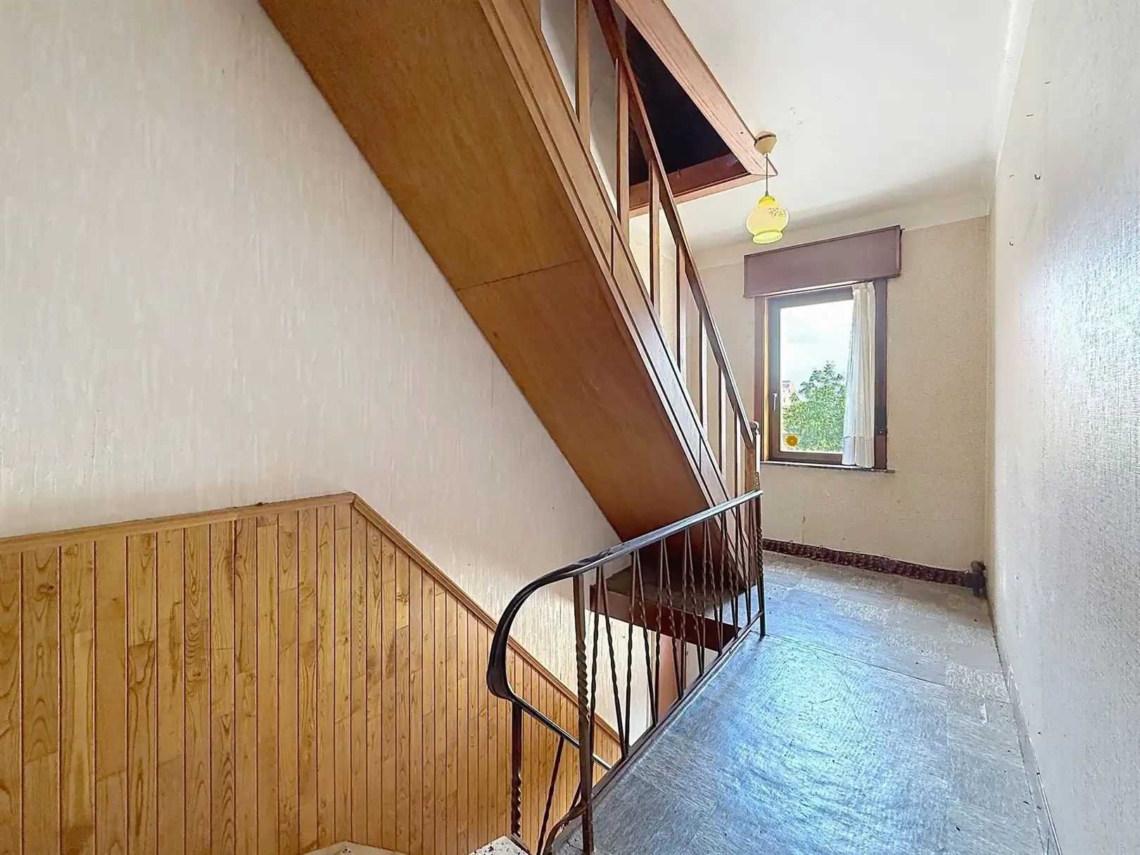Te renoveren woning met 3 slpks en zolder, tuin, 12a 06ca foto 20