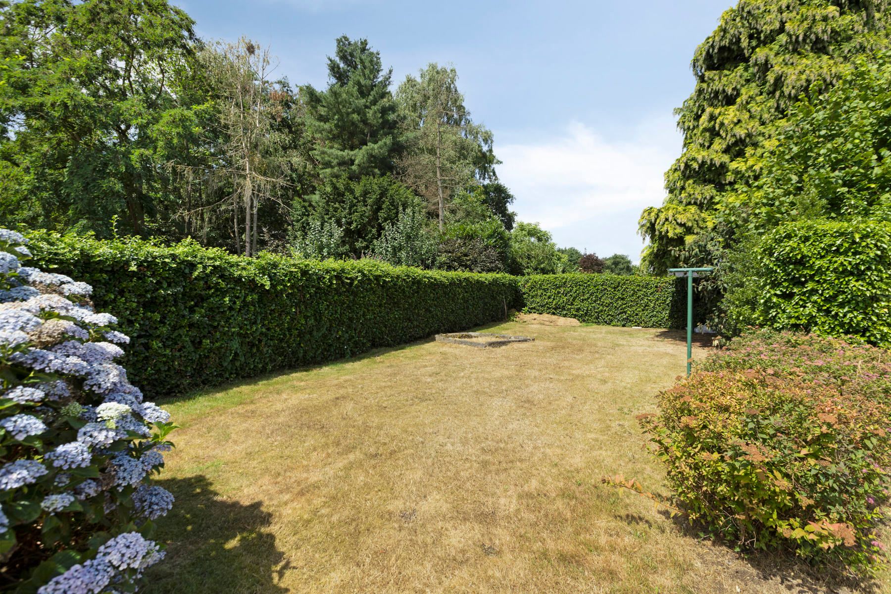 Villa met 4 slaapkamers op perceel van 14a 60ca.  foto 38