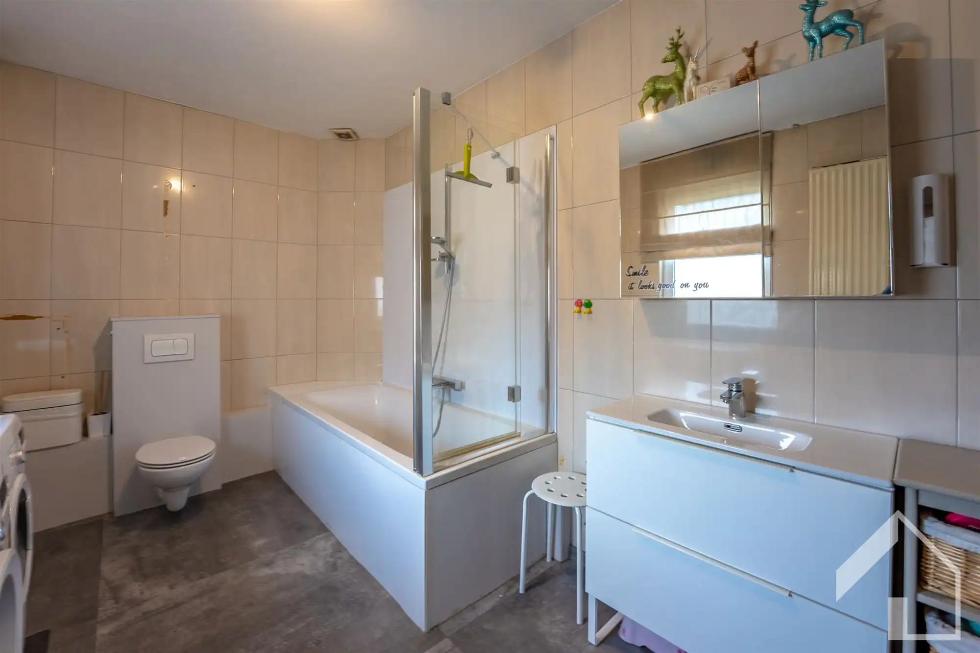 Ruime woning met 4 slaapkamers in rustige straat foto 7