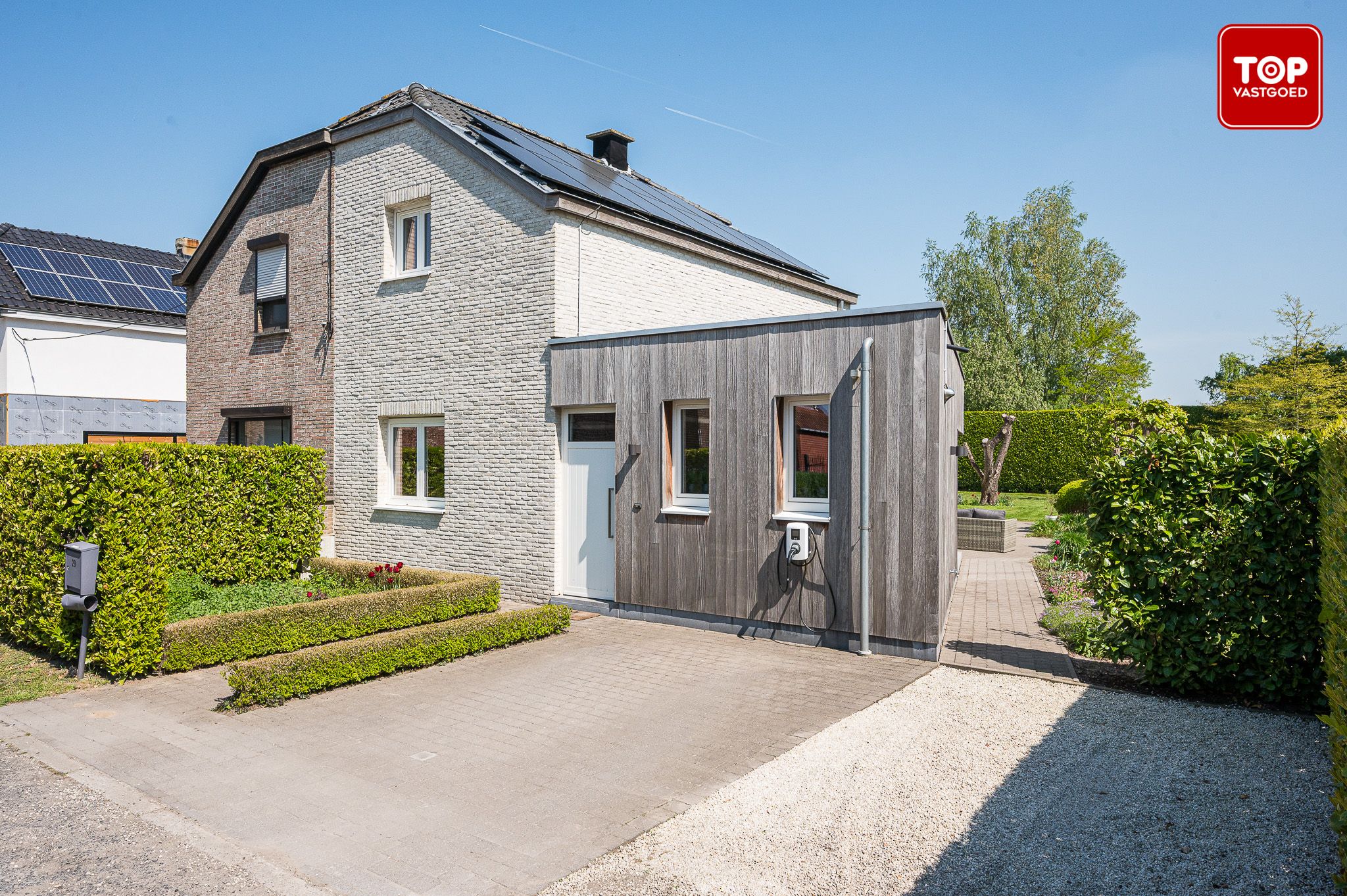 Instapklare woning met prachtige tuin in doodlopende straat. foto 2