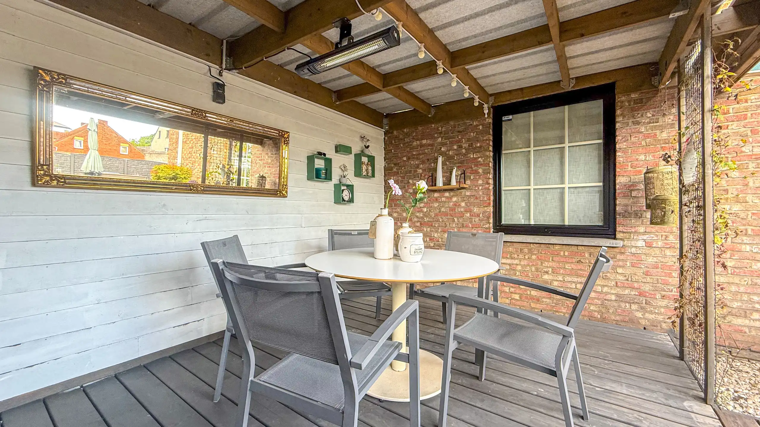 Ruime woning van 235m² met 4slpks, kelder en EPC B!  foto 54