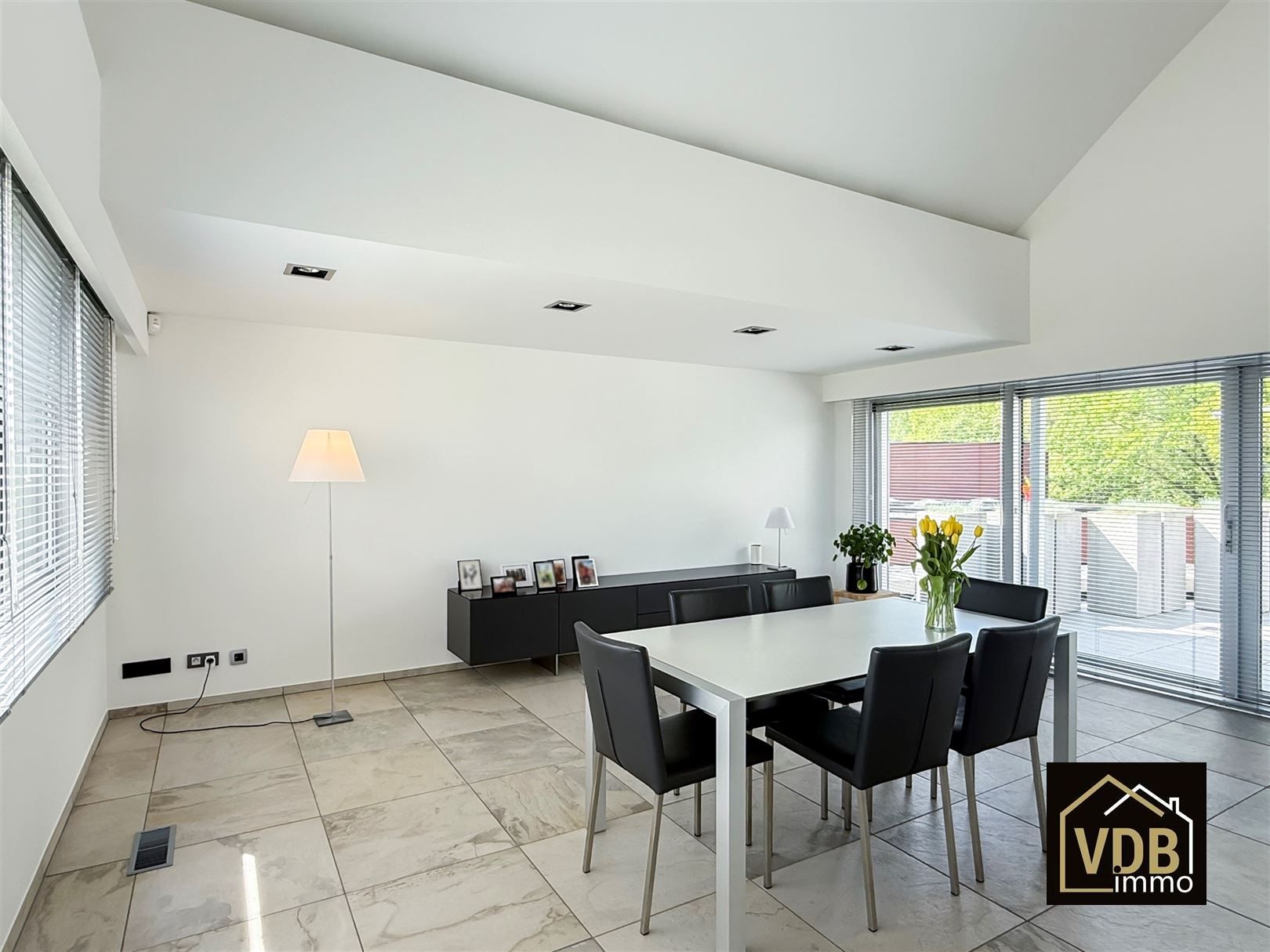 Penthouse zeer goed afgewerkt foto 17