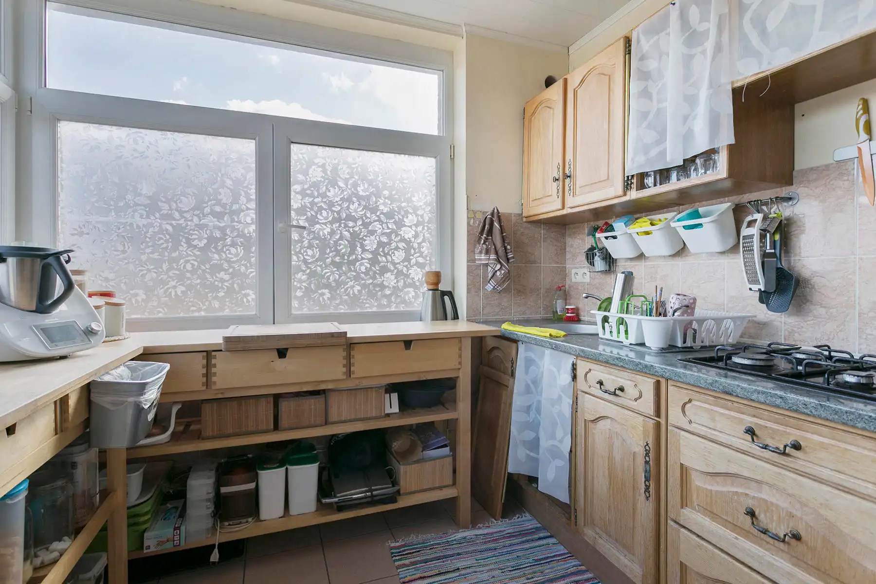 Karaktervol opbrengstgebouw op toplocatie in Ronse! foto 22