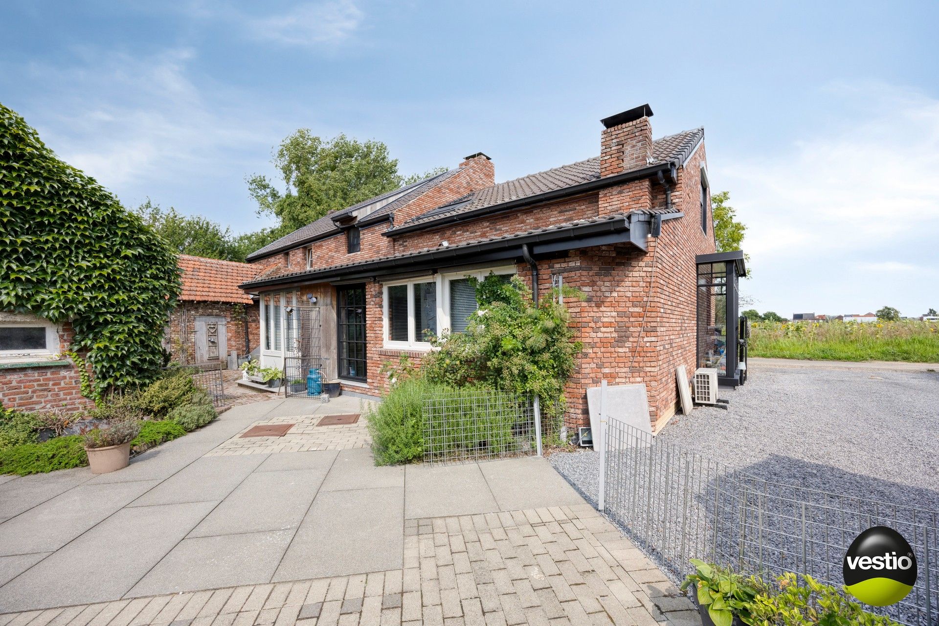 LANDELIJKE CHARMANTE WONING OP 2 MIN VAN BILZEN CENTRUM foto 32