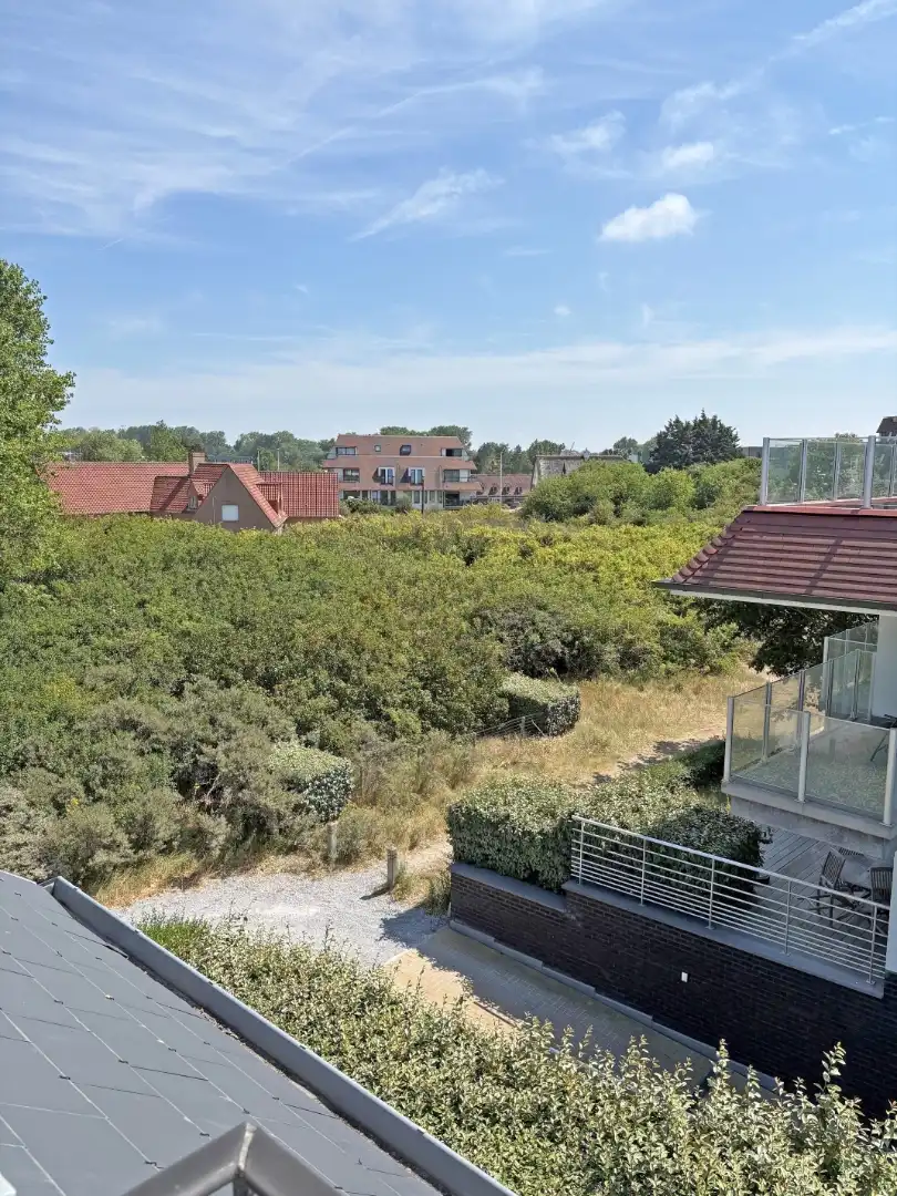 Zongerichte studio op 5 min van het strand. foto 3