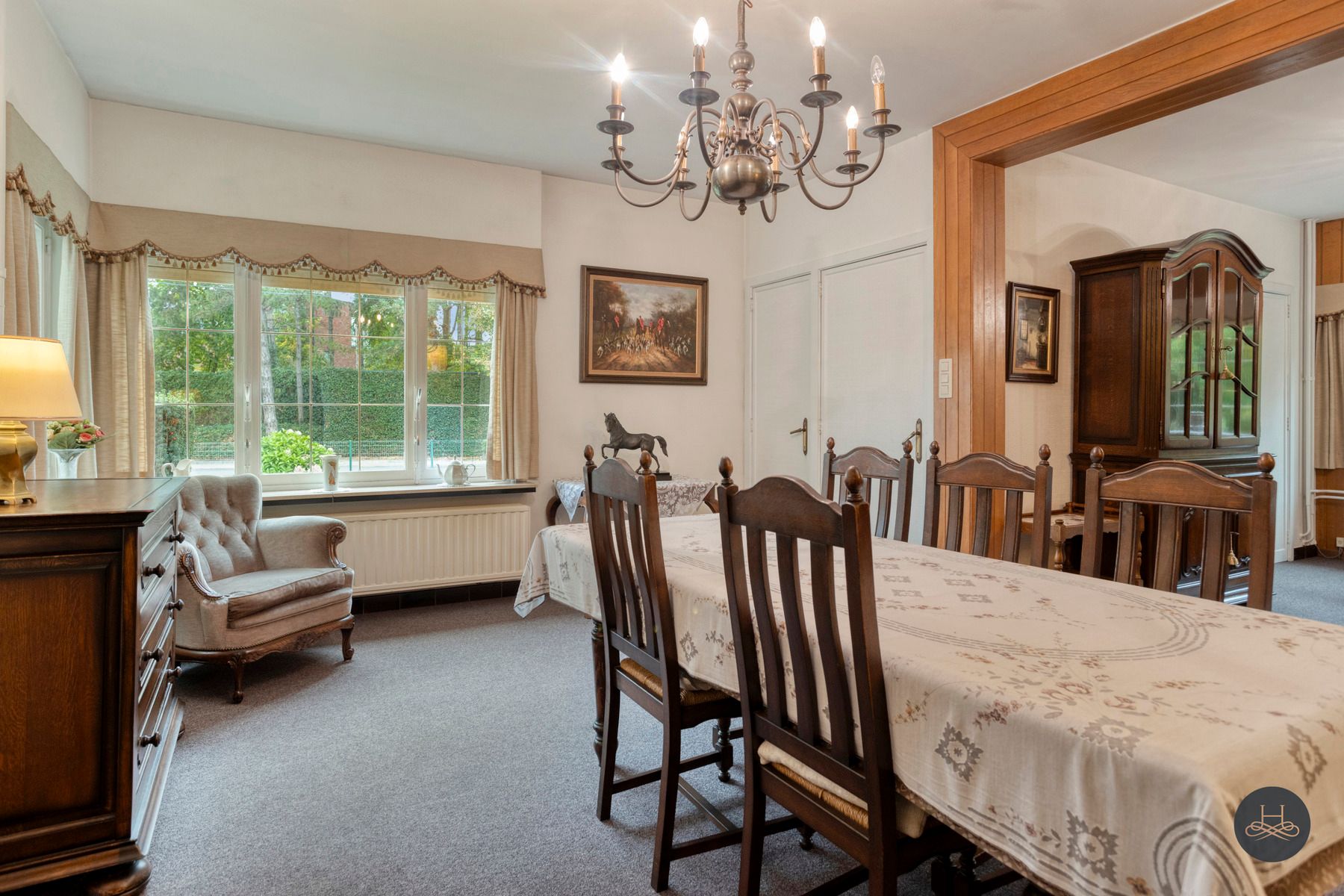 Halfopen woning met tuin en renovatiepotentieel foto 6