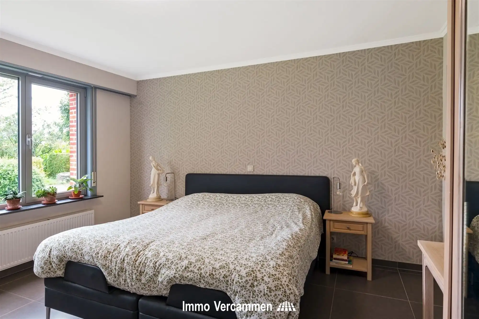 Verrassend ruime gezinswoning op een ware A-locatie te Putte foto 9