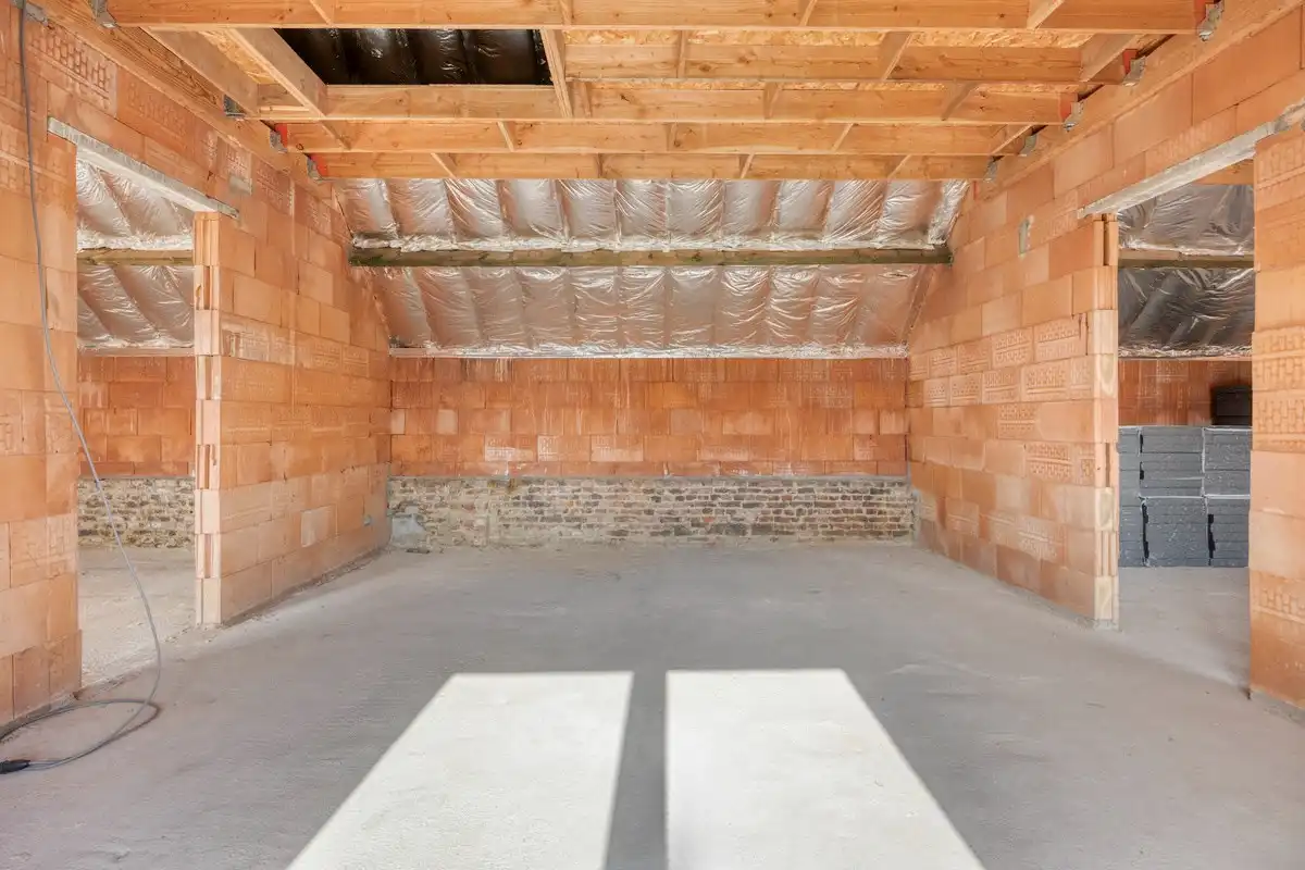 Ruime casco woning foto 12