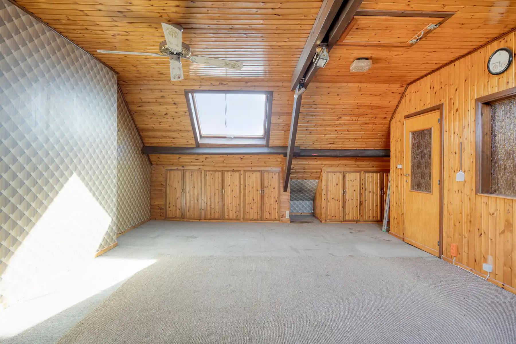 Goed gelegen woning met 3 slaapkamers, garage en tuin foto 22