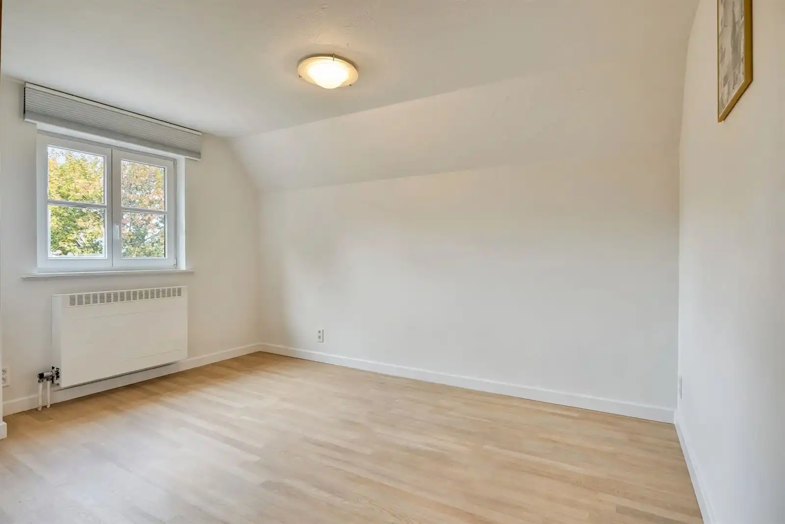 Prachtige open bebouwing met 3 slaapkamers, bureau en ruime tuin op toplocatie te Lint foto 22