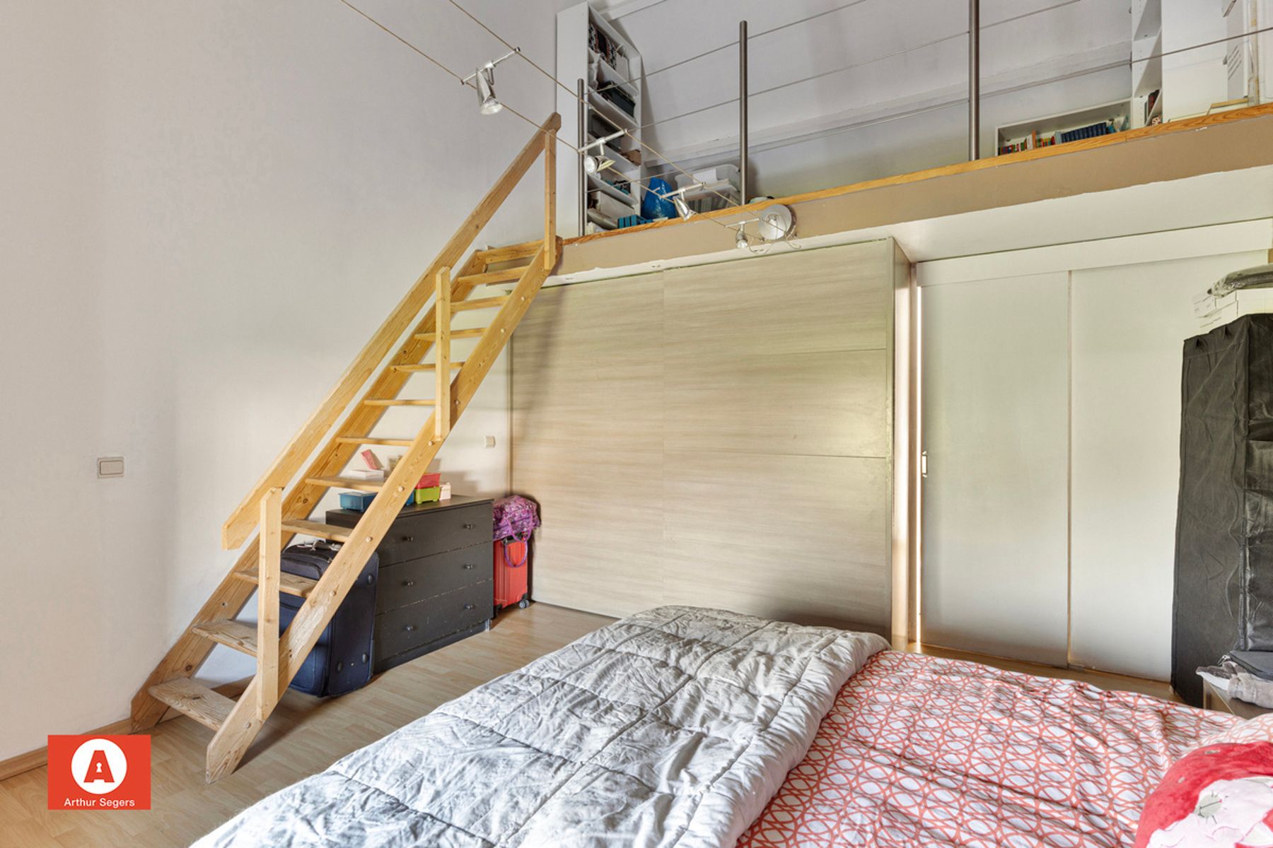 Onderhouden en instapklare 1-slaapkamer woning mét mezzanine foto 14