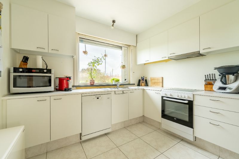 Ruime villa op een landelijke perceel met een oppervlakte van 940m² ! foto 10