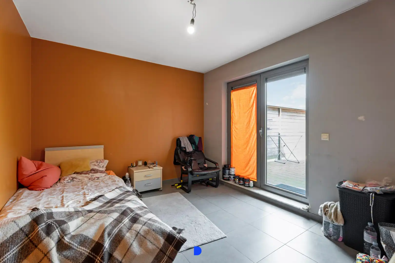 Ruim gelijkvloers appartement met terras. foto 8