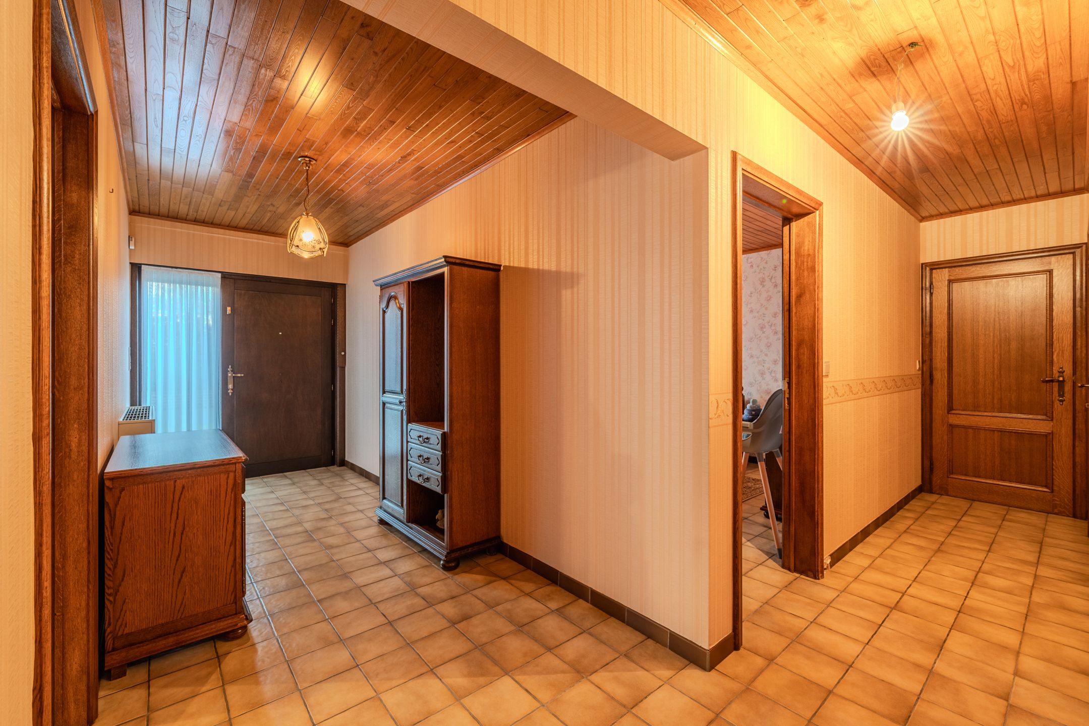 Villa (4 /5 slpk mogelijk) + Werkplaats / Atelier foto 4