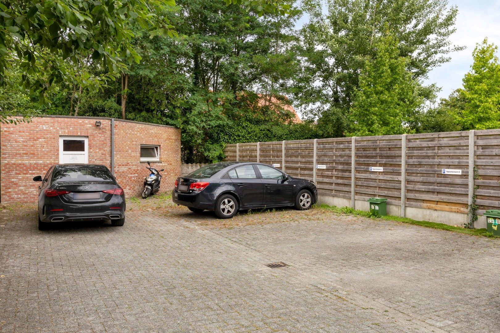 Studio met aparte slaapkamer, terras en autostaanplaats te OLV Olen ! foto 13