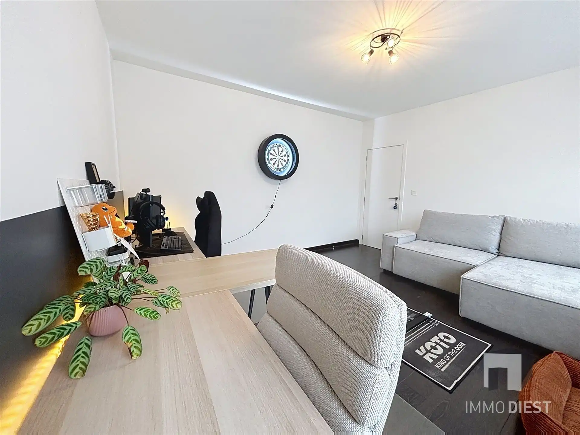 Trendy gerenoveerde woning met 3 slaapkamers foto 23