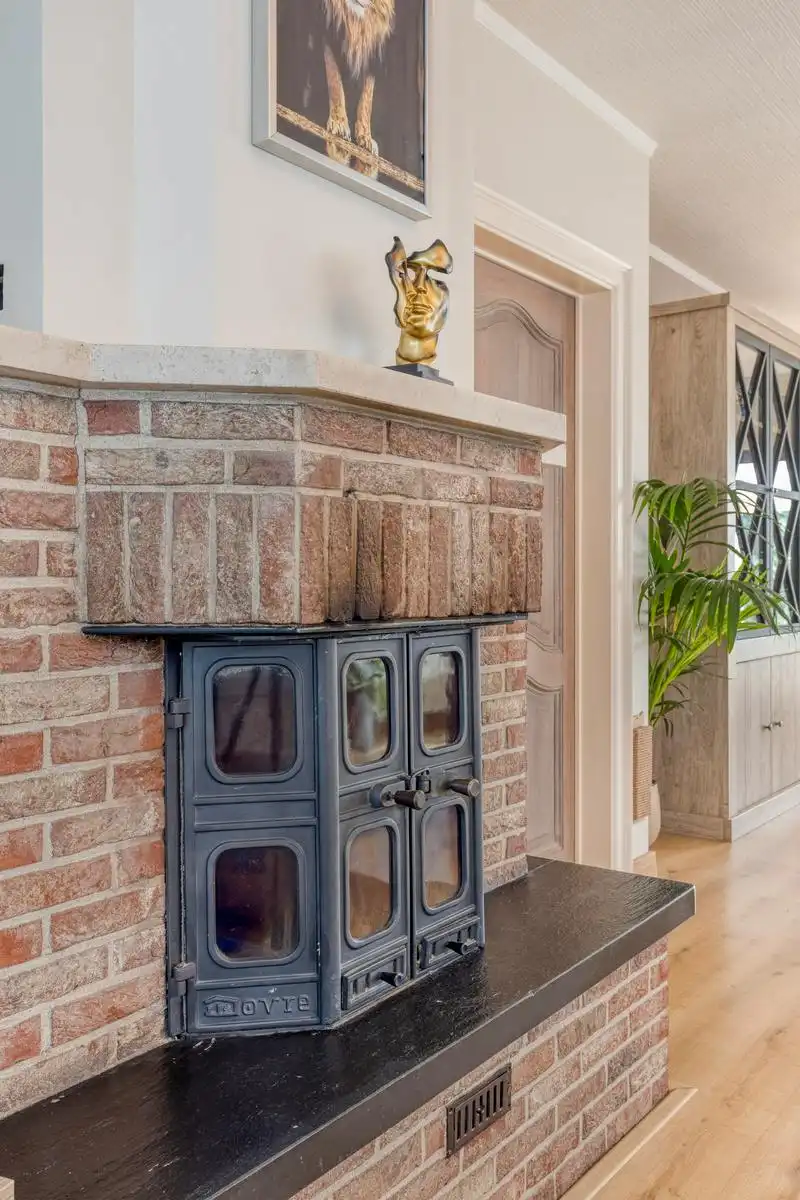 Instapklare villa te koop op een rustige ligging in Harelbeke! foto 6