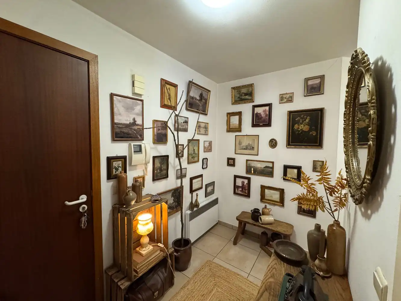 Verzorgd appartement met terras, lift en ruime garage in hartje Zutendaal foto 3