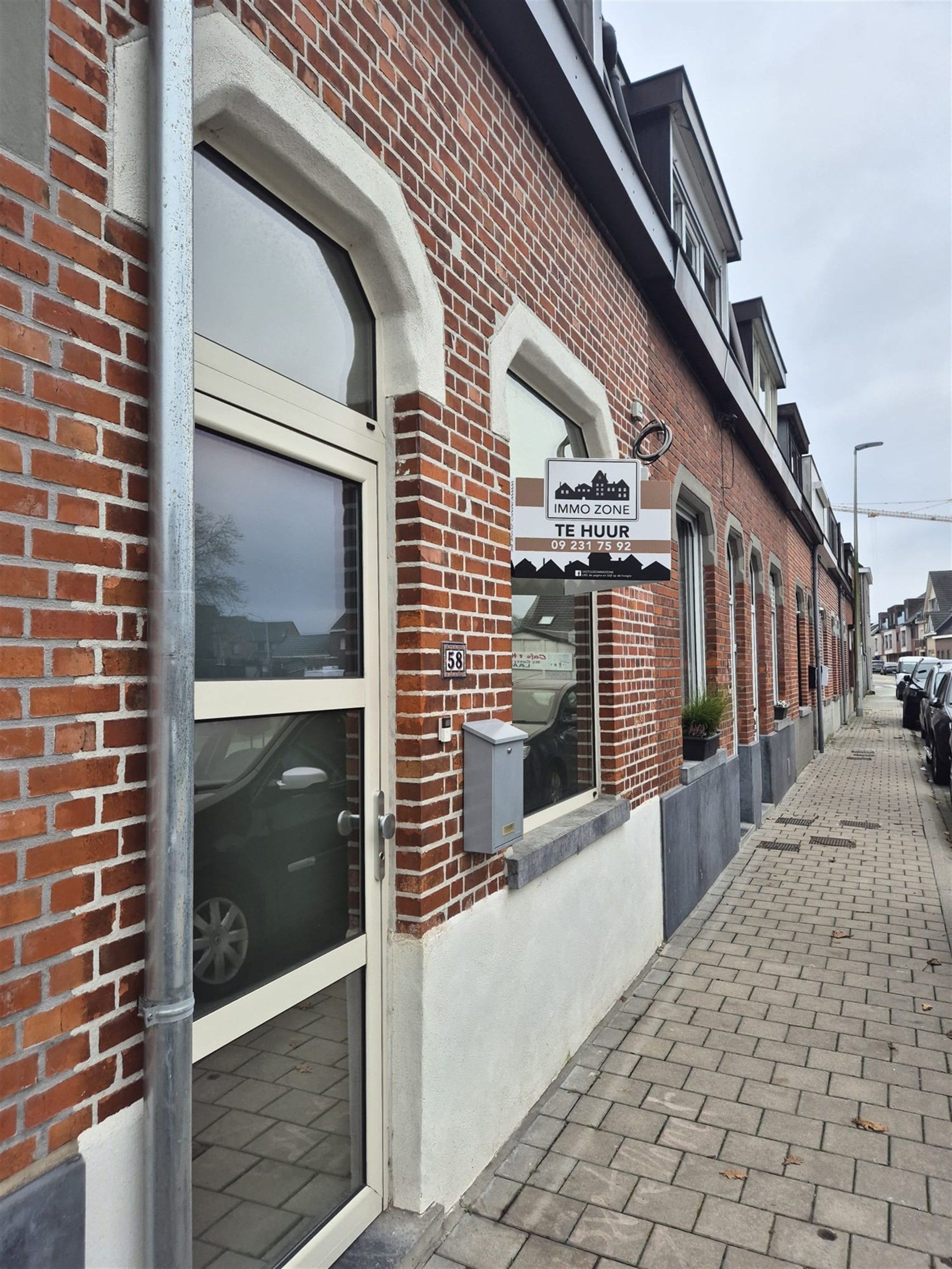 Gerenoveerde knusse rijwoning met tuin.  foto 25