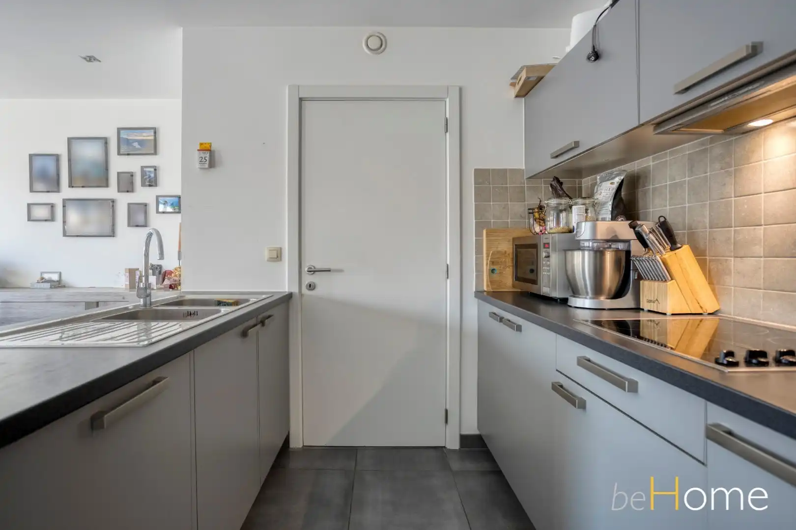 Lichtrijk 2-slaapkamerappartement met groot terras op de 1ste verdieping foto 9