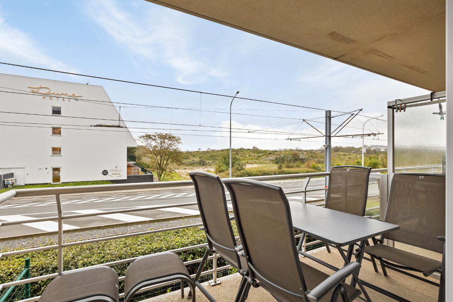 Perfect onderhouden appartement met 2 slaapkamers en zuid-gericht terras foto 11