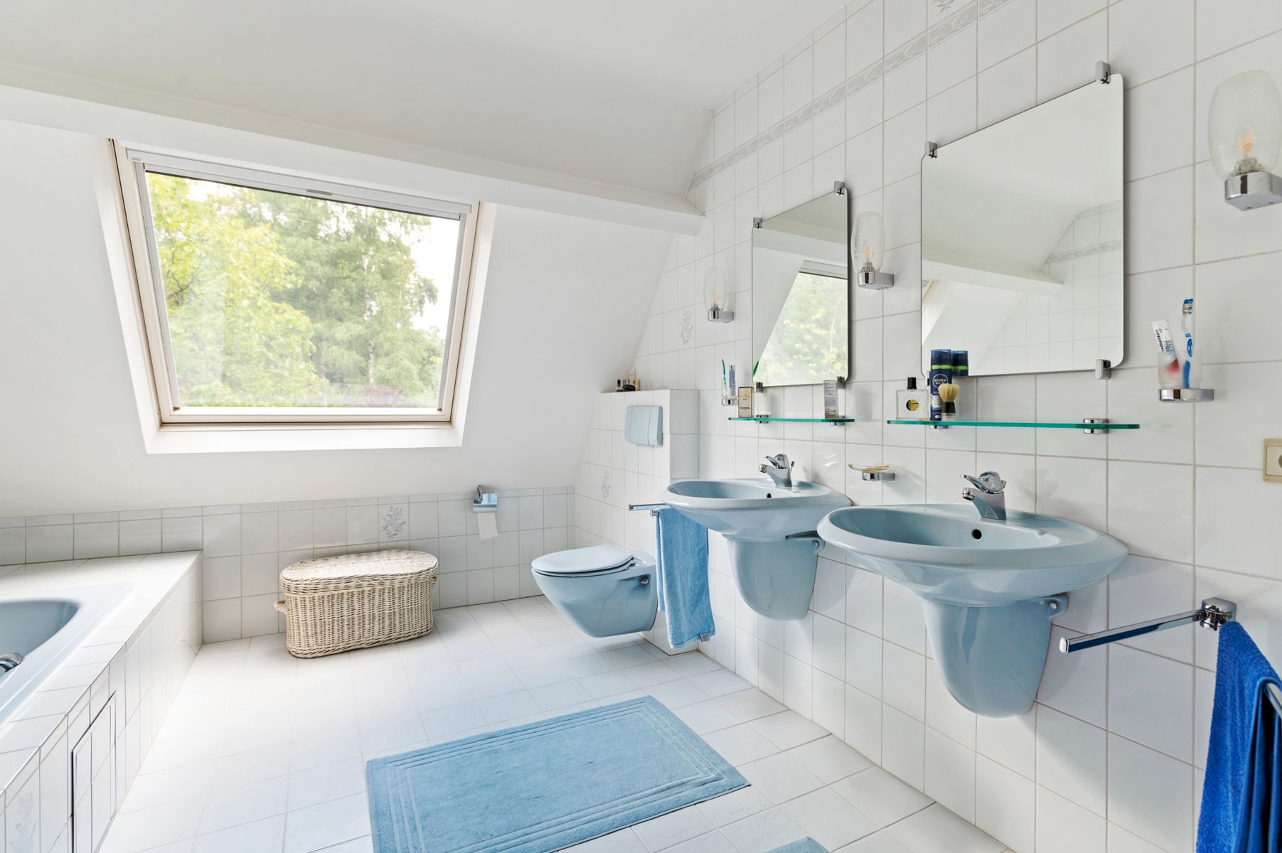 Goed onderhouden villa met prachtige tuin op ca. 3.136 m2. foto 22