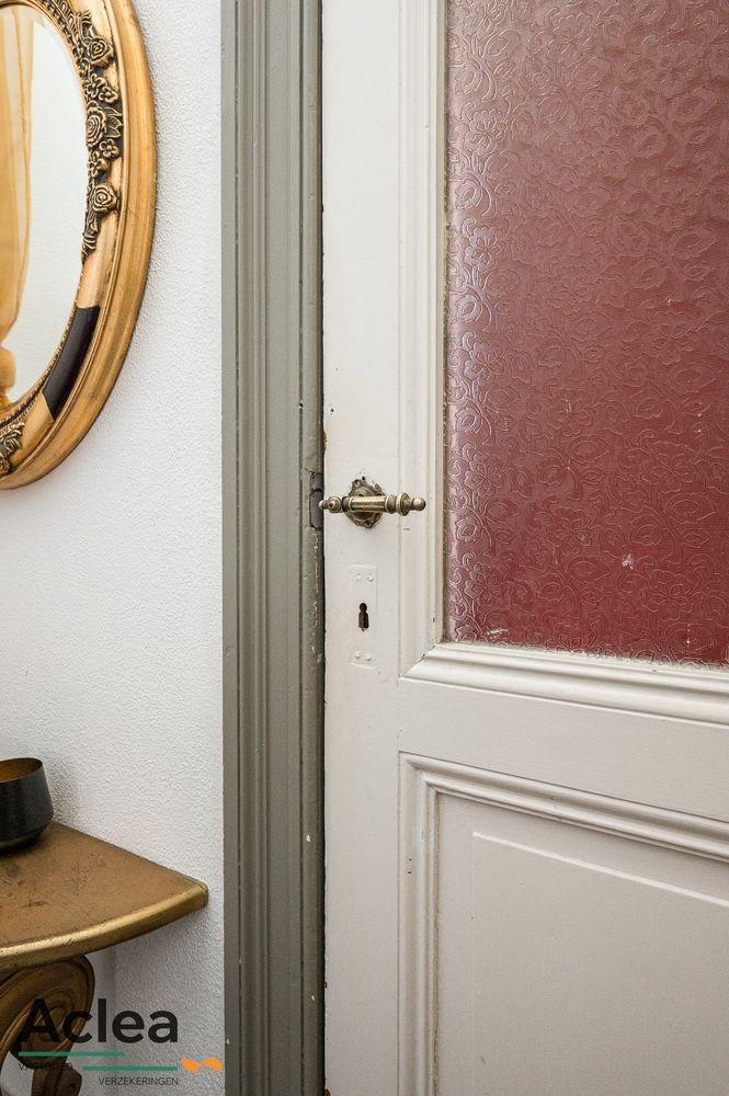 Karaktervolle burgerwoning in eclectische stijl in centrum Eeklo foto 28