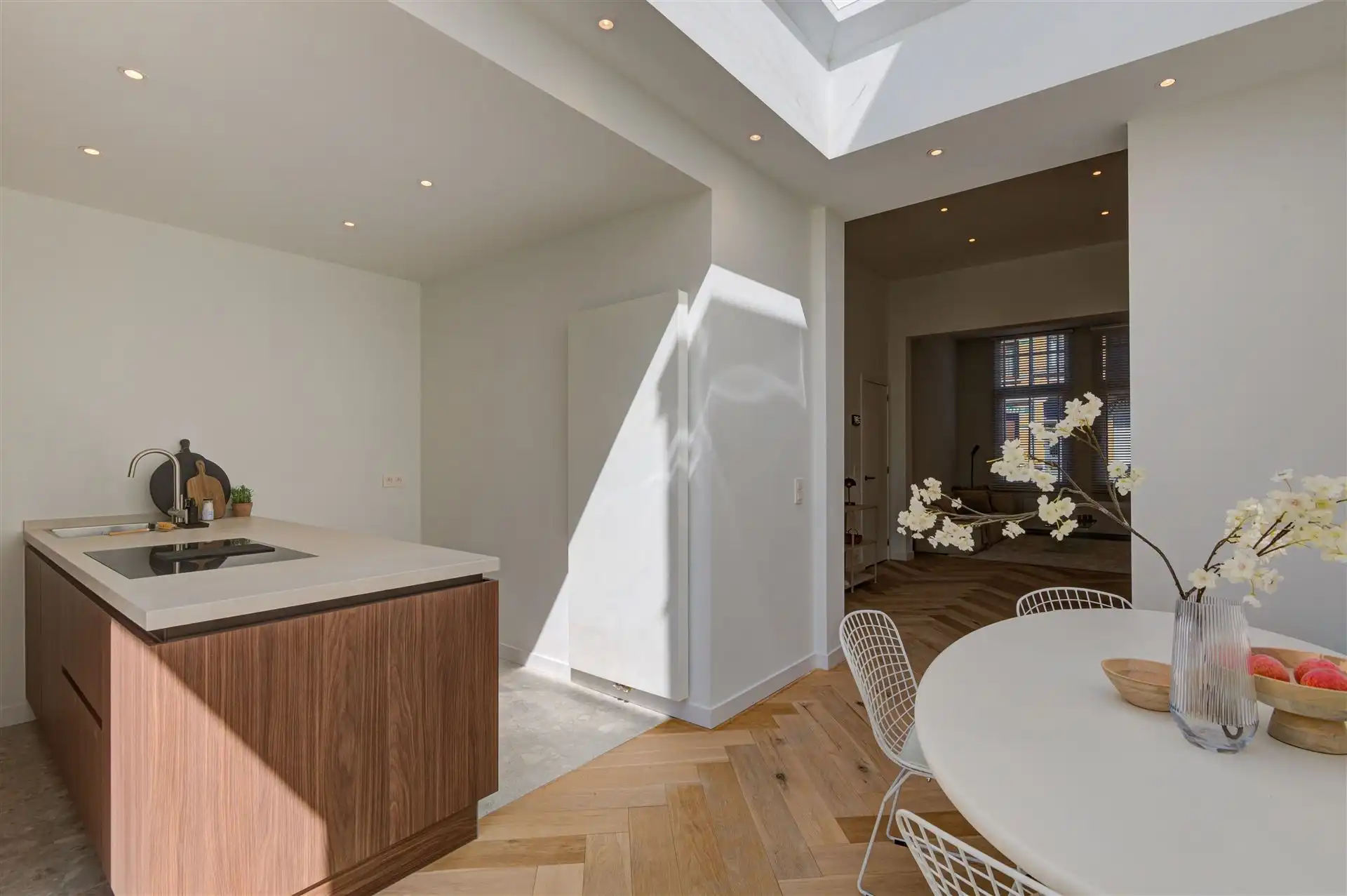 Prachtig ruim totaal vernieuwd herenhuis met tuin foto 12