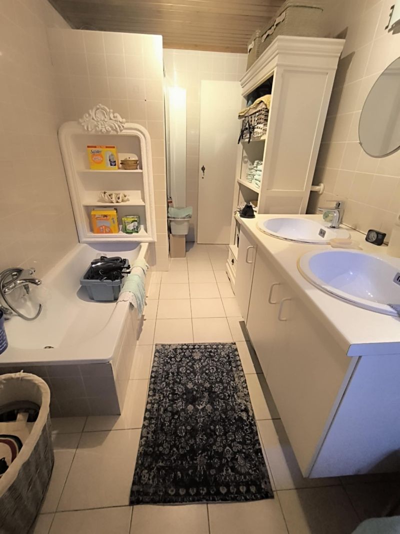 Intapklare woning met dubbele garage foto 14