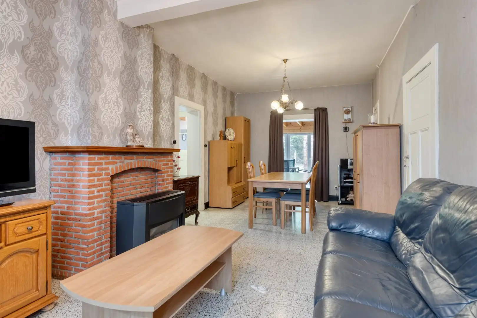 Te renoveren halfopen woning met 3/4 slpks op 542 m² (zuidgericht) te St.-Jozef-Olen ! foto 4