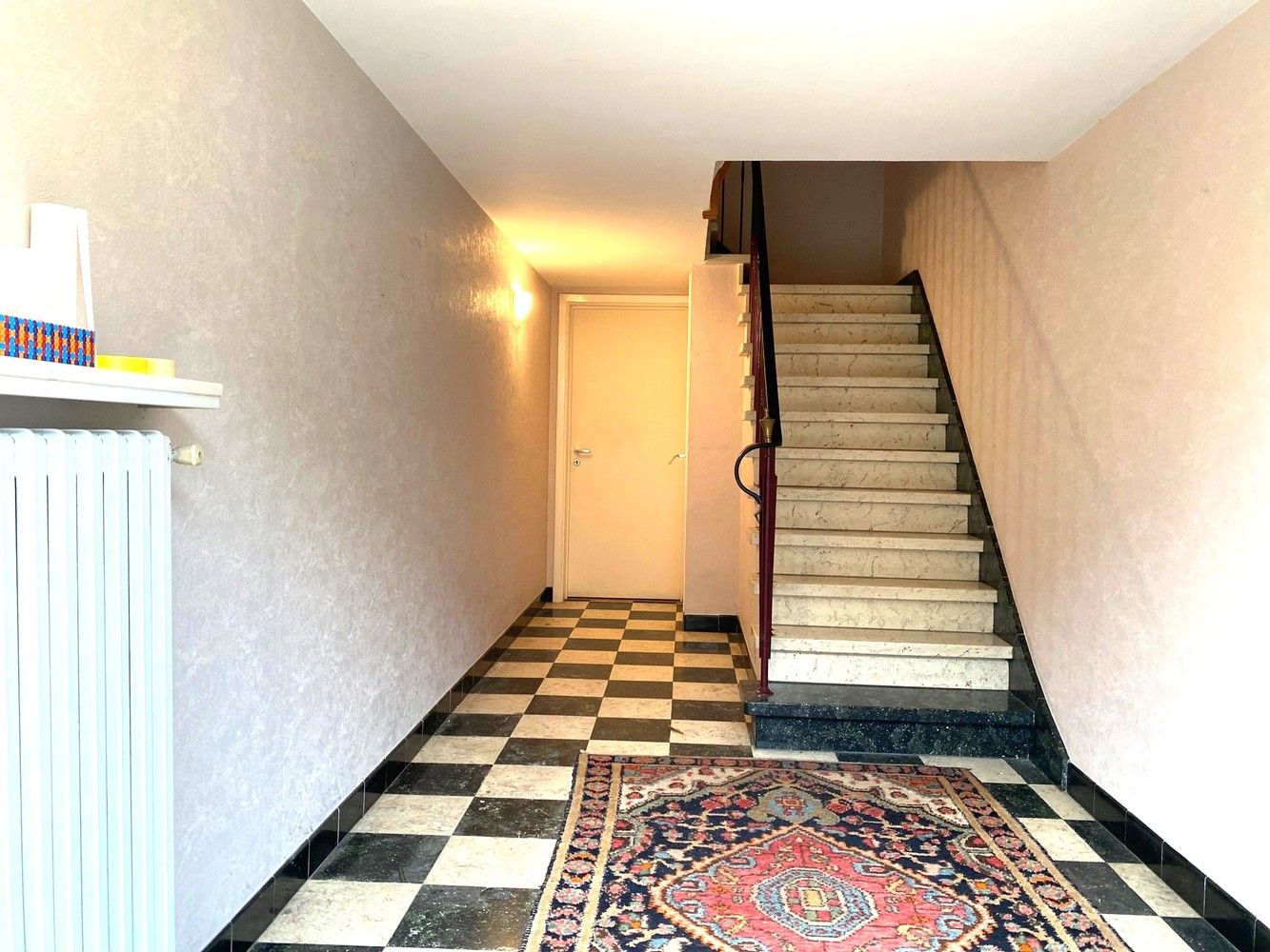 Energiezuinig bel-etage woning met zonnige tuin nabij het Sint-Pietersstation foto 16