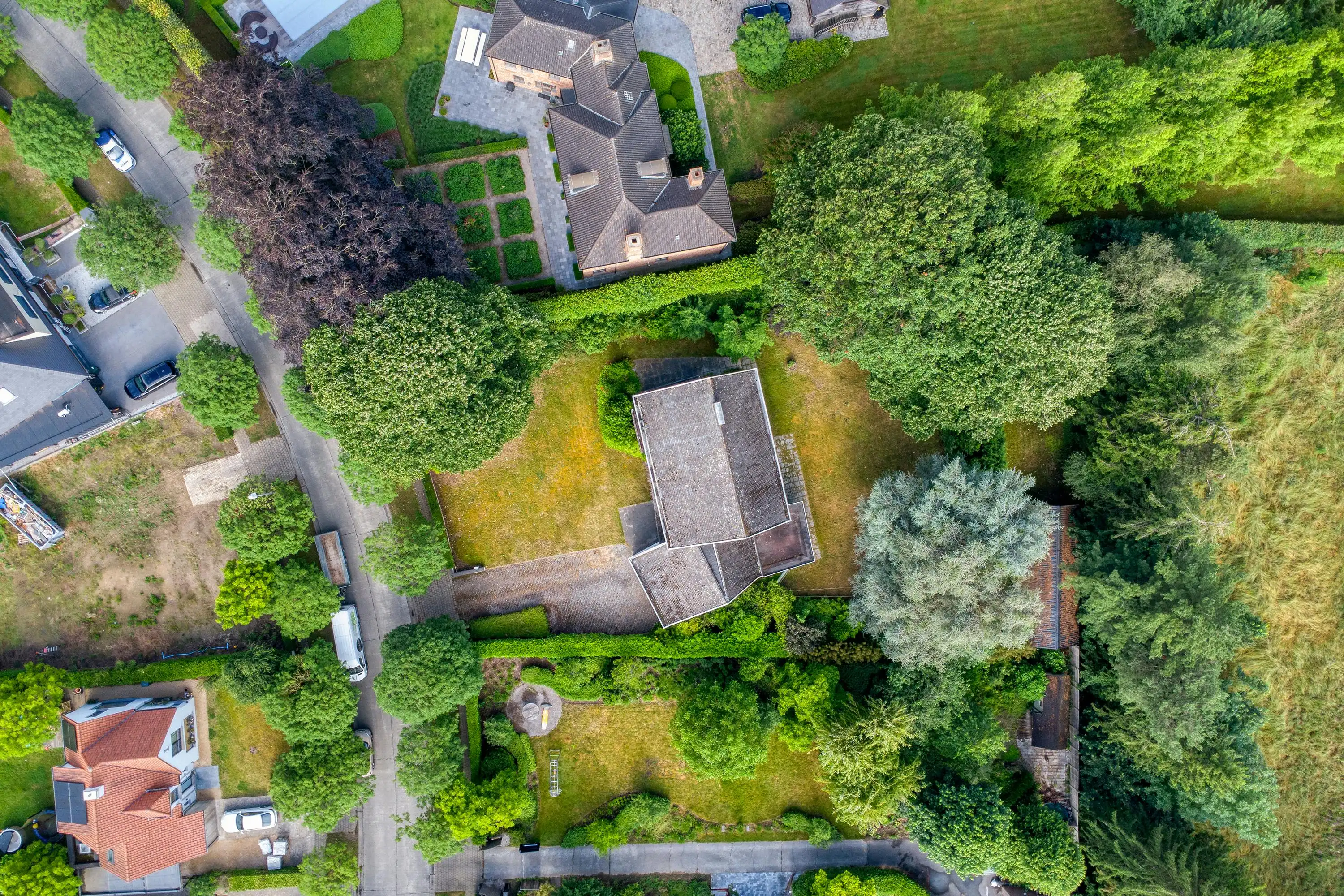 Exclusief renovatieproject: riante villa op toplocatie foto 5