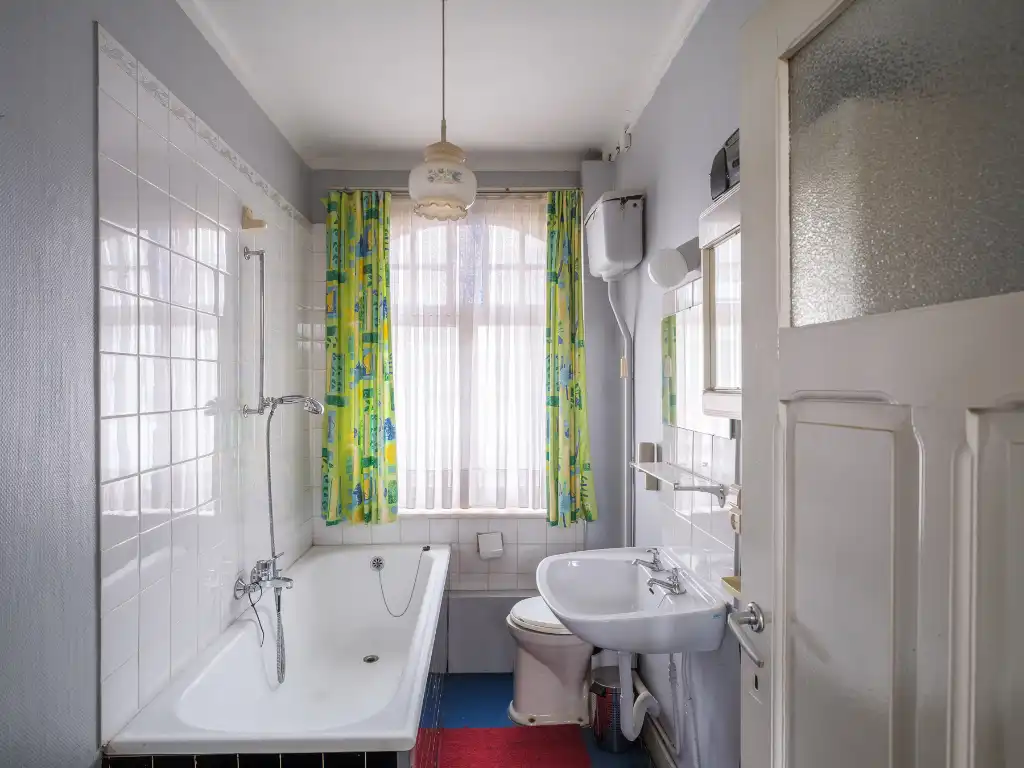 Karaktervolle interbellumwoning met uitzonderlijke stadstuin nabij de Coupure foto 18