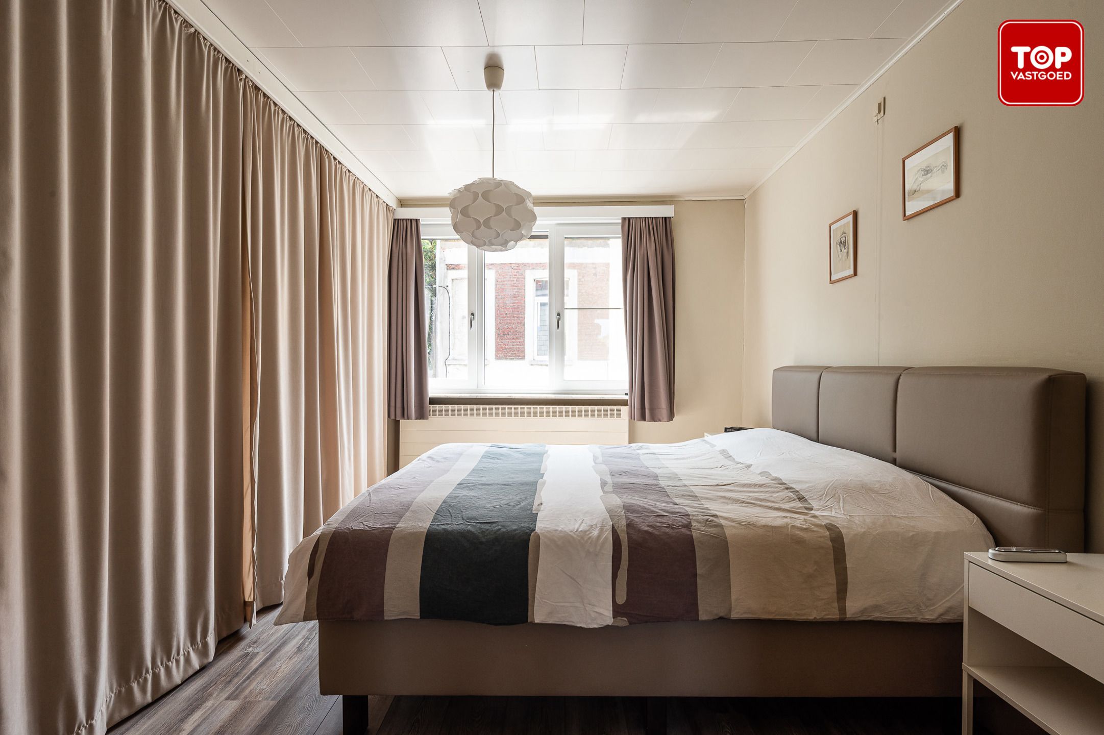 Instapklare woning met 2 slaapkamers en ruime koer in hartje Gentbrugge. foto 14