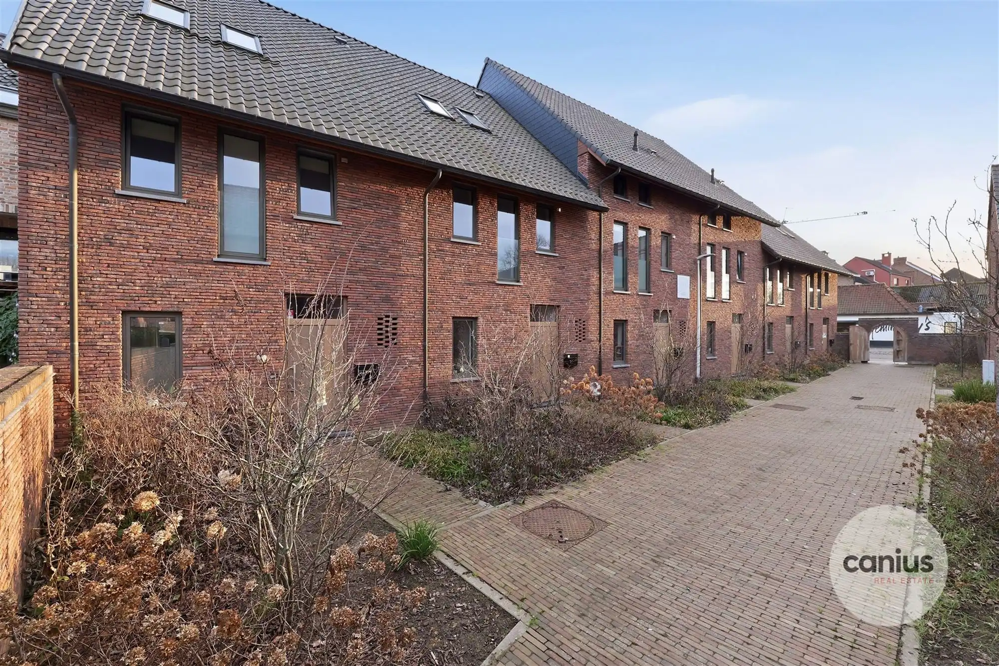 HEDENDAAGSE WONING NABIJ HET CENTRUM foto 18