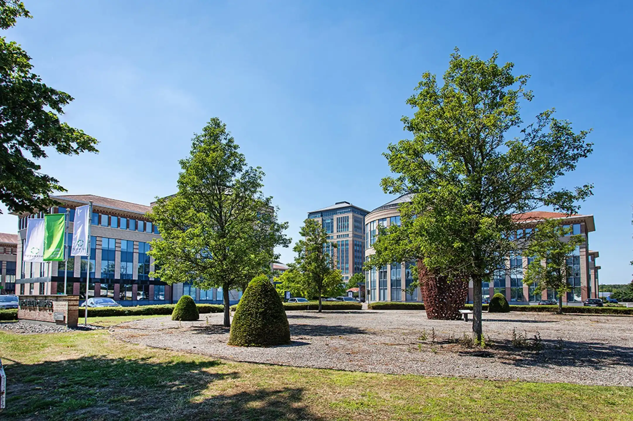 Kantoor 609 m² op het gelijkvloerse te huur foto 11